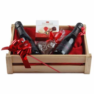 Sparkling Wine and Chocolate Hamper - 30.95 Sparkling Wine and Chocolate Hamper