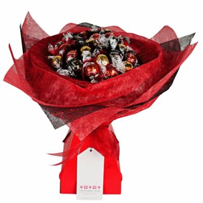 Chocolate Gifts on Valentines Day  Lavish Them With Our Luscious Valentines Day Chocolate