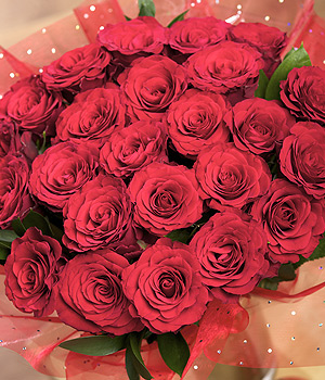 FunkyHampers 24 Red Roses