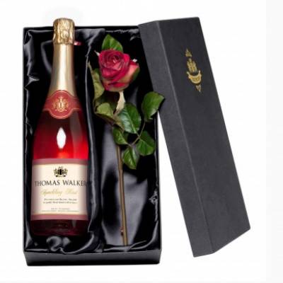 Personalised Sparkling Rosé Wine with a Rose
