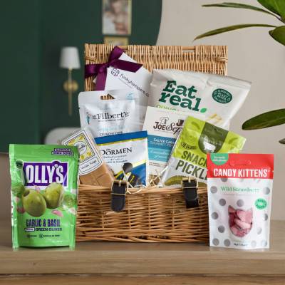 No Wheat Just Treats Hamper