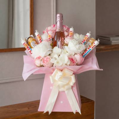 Love and Bubbles Chocolate Bouquet