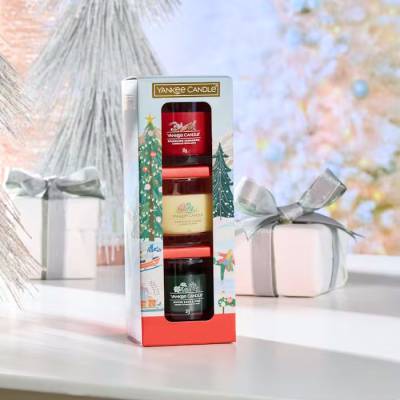 Yankee Candle 3 Filled Votive Candle Christmas Classics Gift Set