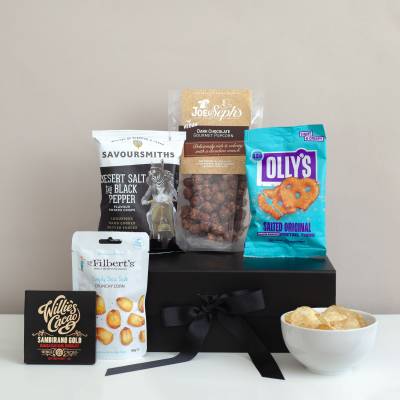 The Ultimate Vegan Snack Hamper