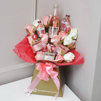 Personalised Musical PicBox Deluxe Sweet Hamper