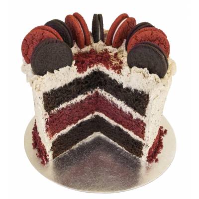 Red Velvet Cookies and Cream Cake