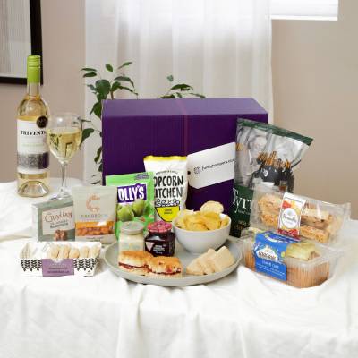 The Classic Luxury Food and Wine Hamper