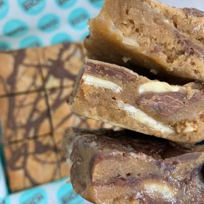 Salted Caramel Cake Box