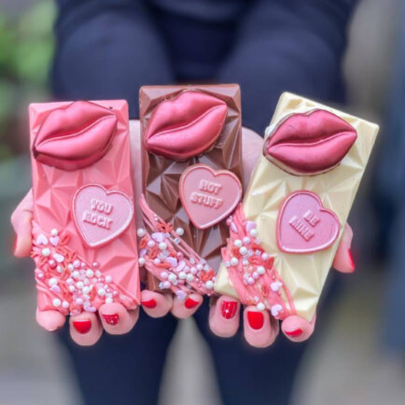 Personalised Set of 3 Cupid’s Bow Bars