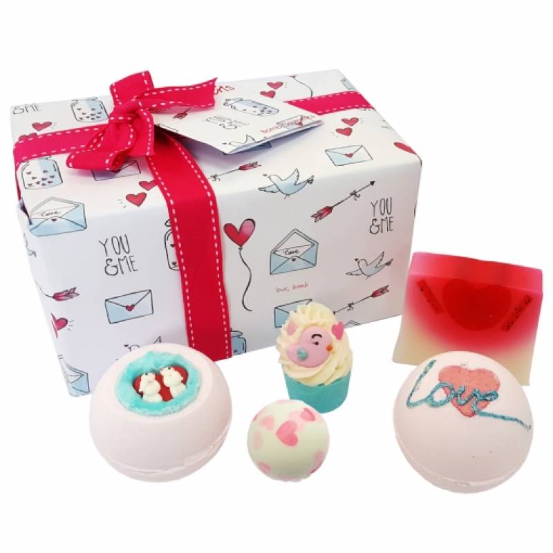 Box of Bath Bomb Love