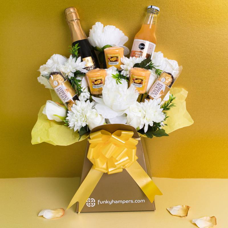 Pornstar Martini and Prosecco Yankee Candle Bouquet