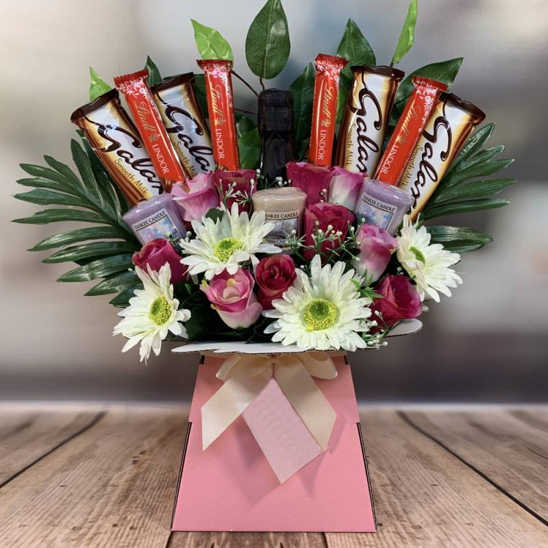 Yankee Candle and Prosecco Chocolate Bouquet