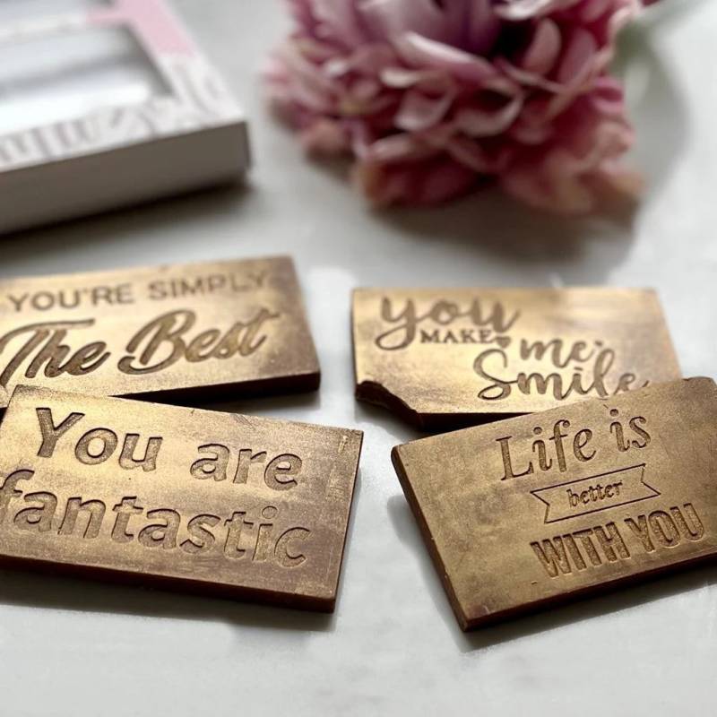 Milk chocolate Compliments