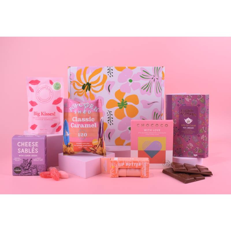Tea Lover&rsquo;s Sweet Treats Gift Set
