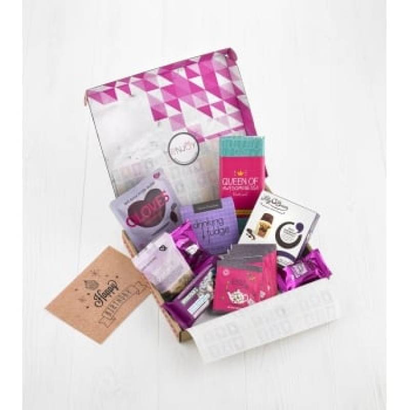 Girlie Box "Happy Birthday"
