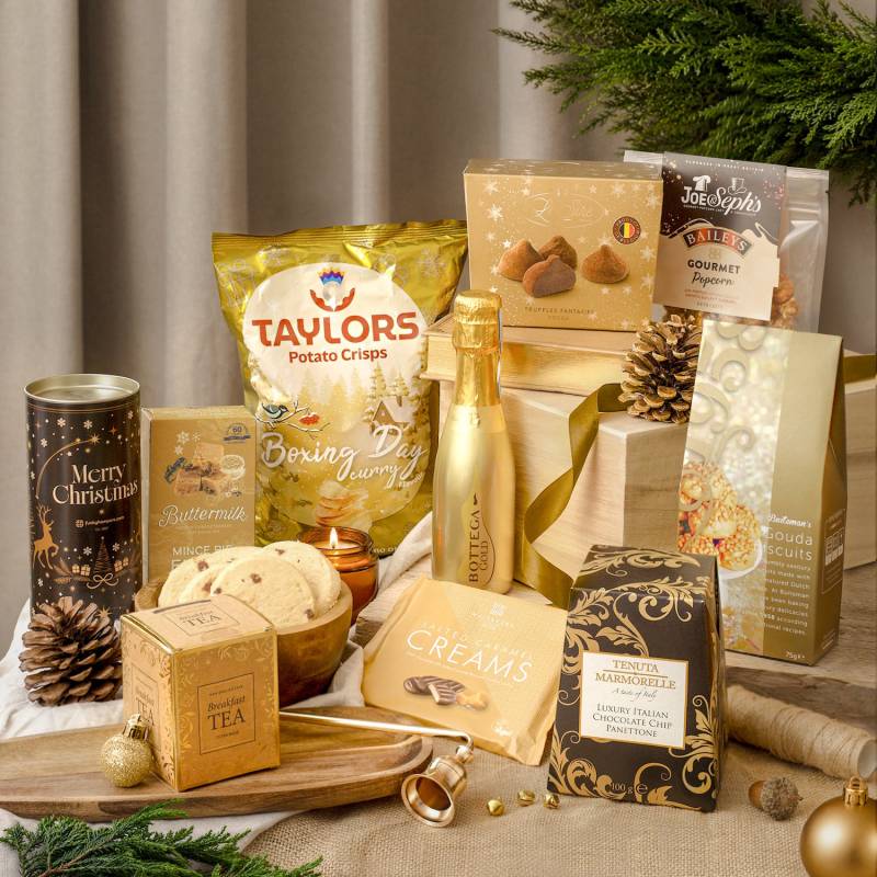 Luxury Christmas Prosecco Hamper – Gold Bottega Prosecco, Festive Treats, Chocolates, Tea & Christmas Snacks Gift Luxury Christmas Prosecco Hamper – Gold Bottega Prosecco, Festive Treats, Chocolates, Tea & Christmas Snacks Gift