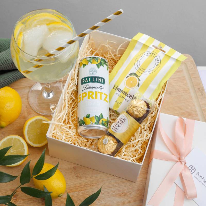 Italian Limoncello Spritz & Sweets Gift