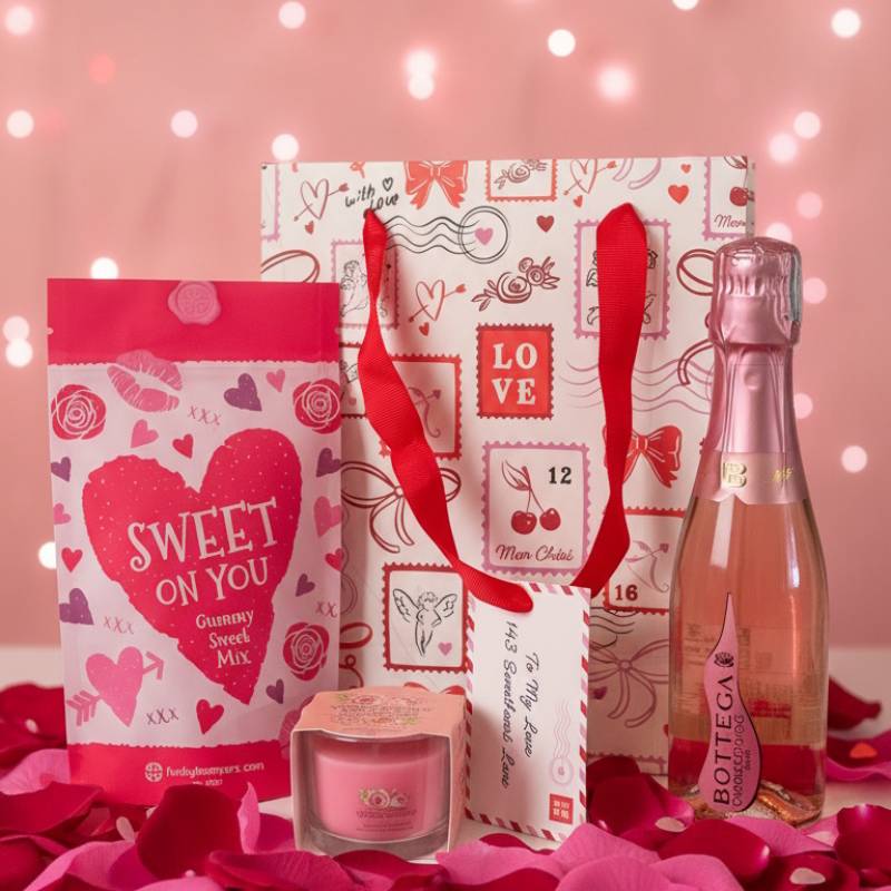 A Little Love Valentine&rsquo;s Gift Bag