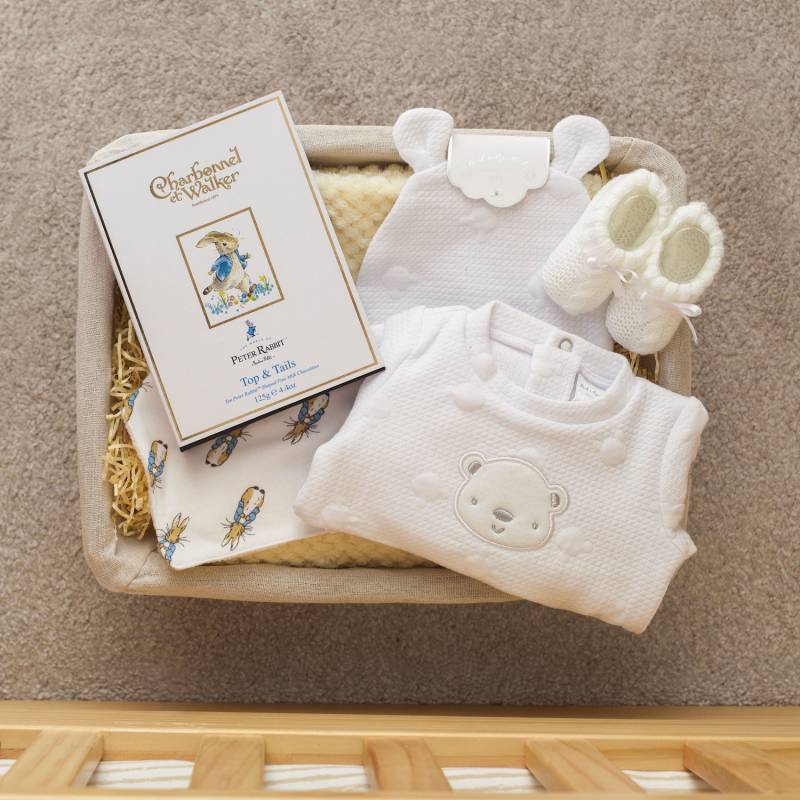 Luxury Peter Rabbit New Baby Gift Hamper &ndash; Baby Clothes, Blanket & Chocolates