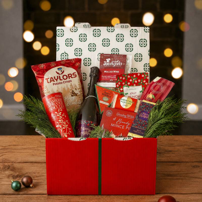 The Festive Feast Christmas Gift Box with Prosecco &ndash; Luxury Christmas Hamper & Festive Treats