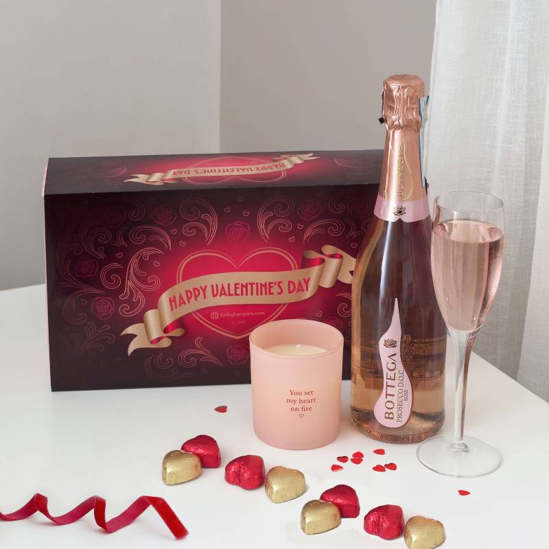 Sweet on You Prosecco & Chocolate Valentines Day Hamper